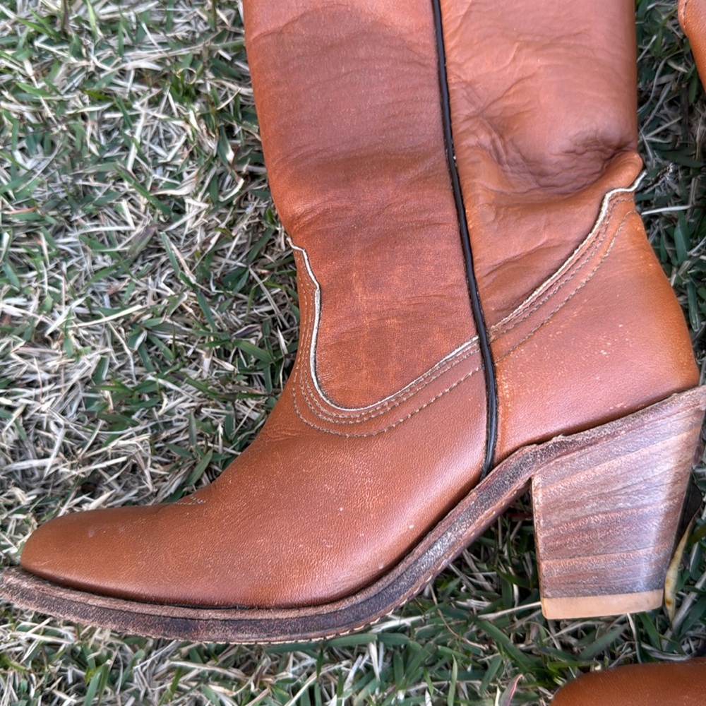 Frye Leather Boots, Style 7105, Size 5.5 women’s‎ - Picture 7 of 17